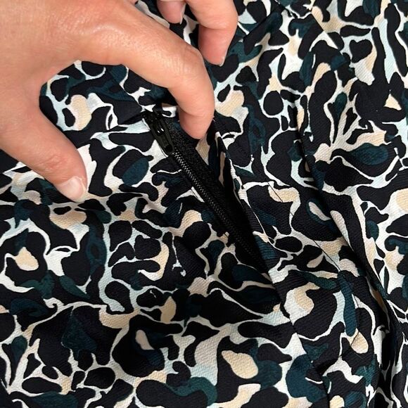 Club Monaco Womens Wide Legged long Pants Black Mix Noir Abstract Pattern Size 0 - Picture 5 of 13